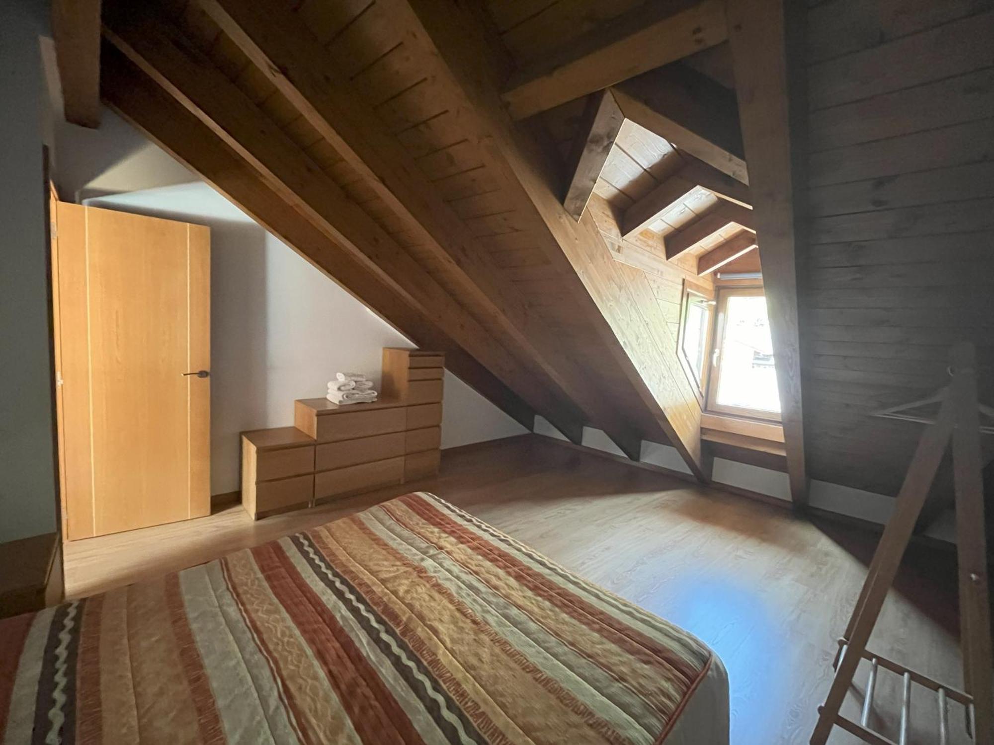 Casa Damian Del Baile Apartamentos Benasque Room photo
